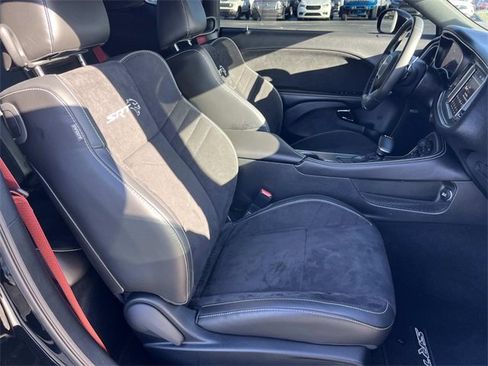 Used 2019 Dodge Challenger SRT Hellcat Redeye image 16