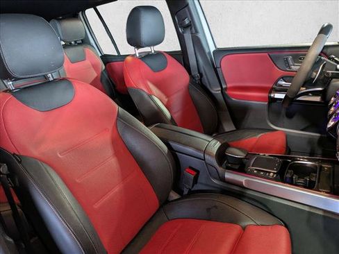 Used 2022 Mercedes-Benz GLB 35 AMG 4MATIC image 24