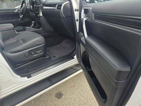 Certified 2023 Lexus GX 460 Premium image 10