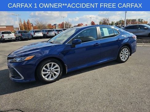 Used 2023 Toyota Camry LE image 8
