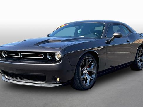 Used 2015 Dodge Challenger R/T Plus RWD image 1