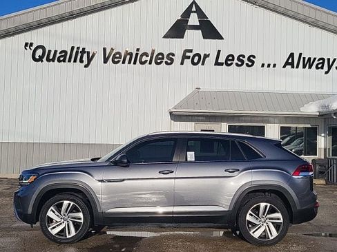 Used 2022 Volkswagen Atlas Cross Sport SE image 23