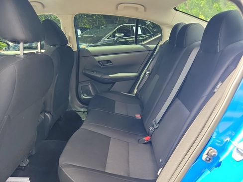 Used 2024 Nissan Sentra SV FWD image 11