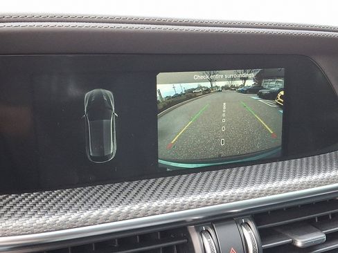 Used 2024 Alfa Romeo Stelvio Quadrifoglio image 19