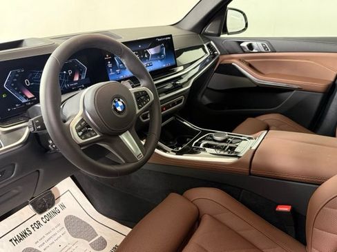 Used 2026 BMW X5 xDrive40i w/ M Sport Package AWD/4WD image 6