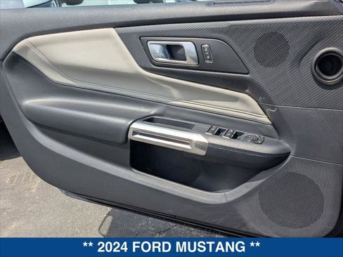 Used 2024 Ford Mustang Premium image 10