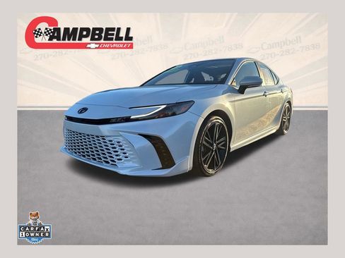 Used 2025 Toyota Camry XSE image 1