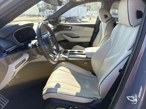 Used 2025 Acura MDX A-Spec image 16
