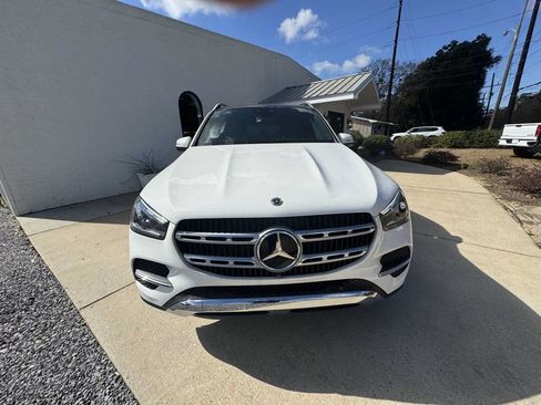 Used 2024 Mercedes-Benz GLE 350 4MATIC image 3