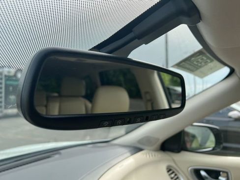 Used 2020 INFINITI QX60 Luxe w/ Essential Package FWD image 11