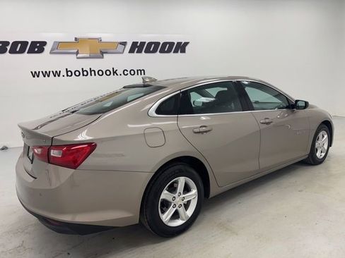 Used 2024 Chevrolet Malibu LT FWD image 5