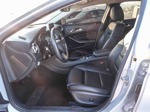 Used 2019 Mercedes-Benz GLA 250 4MATIC image 20