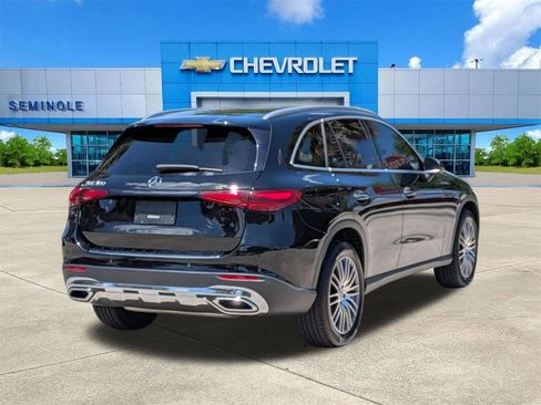Used 2023 Mercedes-Benz GLC 300 image 4
