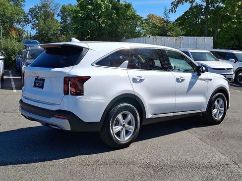 New 2026 Kia Sorento LX image 6