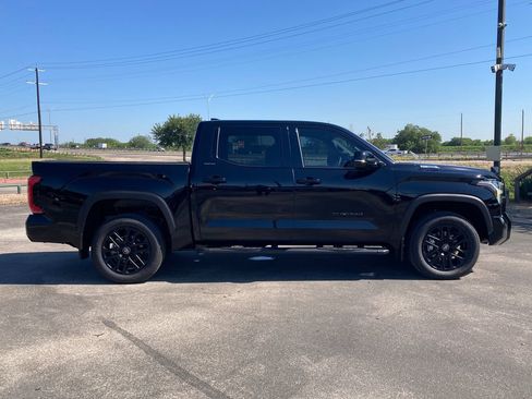 New 2026 Toyota Tundra Limited AWD/4WD image 4