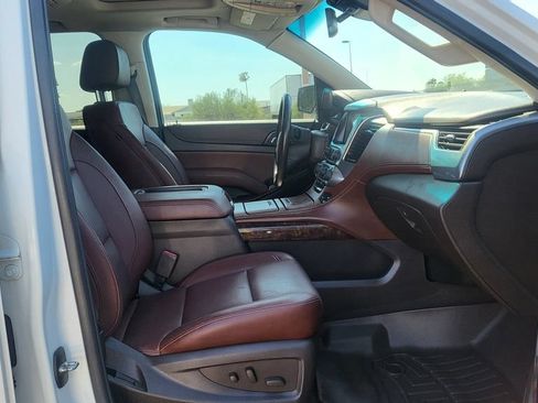 Used 2019 Chevrolet Tahoe Premier AWD/4WD image 23