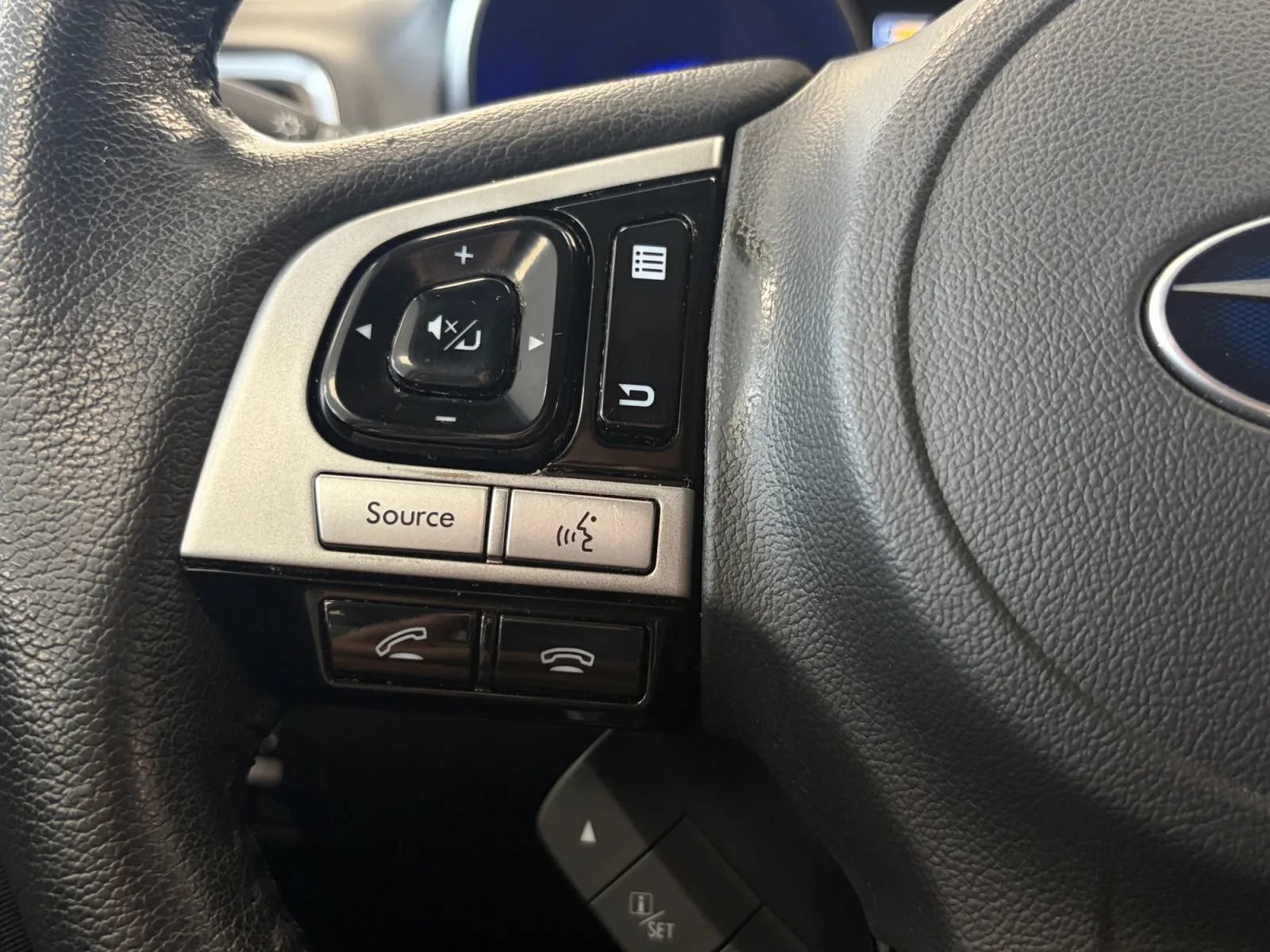 Used 2017 Subaru Outback 3.6R Touring w/ Popular Package #5A AWD/4WD image 30