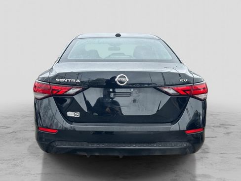 Used 2022 Nissan Sentra SV image 6