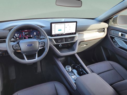 New 2026 Ford Explorer Platinum image 20