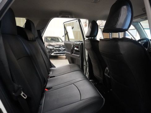 Used 2021 Toyota 4Runner TRD Off-Road AWD/4WD image 12