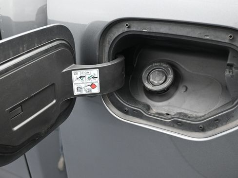 Used 2023 Ford F150 XLT w/ Equipment Group 302A High image 14