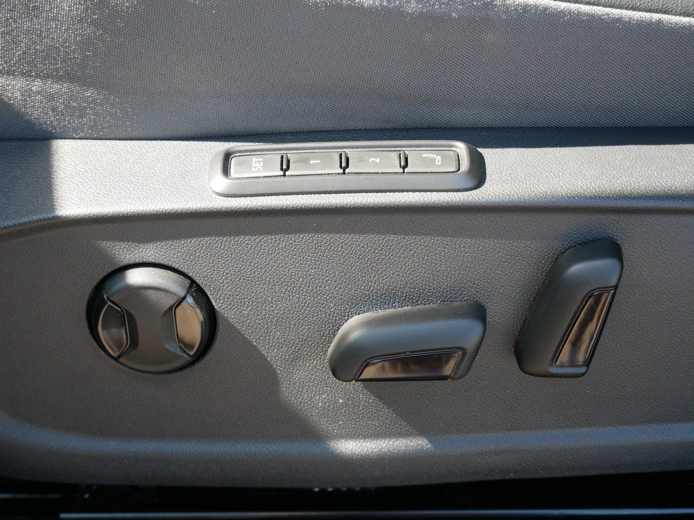 Certified 2023 Volkswagen ID.4 Pro S Plus AWD/4WD image 20