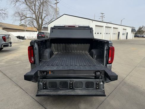 Used 2020 GMC Sierra 1500 SLT w/ SLT Premium Plus Package image 37