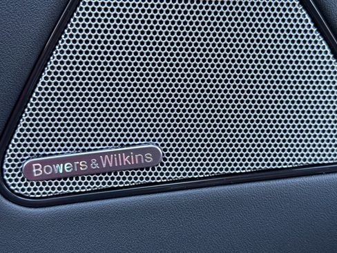 Used 2023 Maserati Levante Trofeo image 23