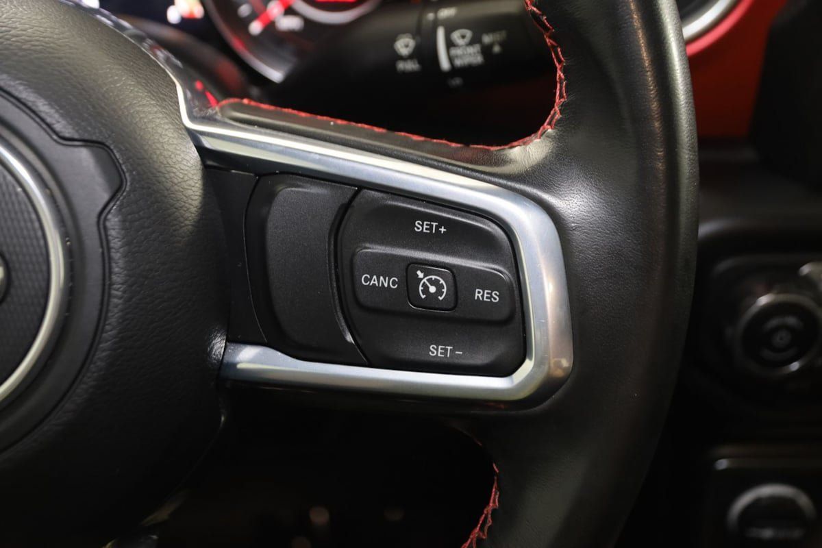 Used 2022 Jeep Gladiator Rubicon w/ LED Lighting Group AWD/4WD image 28