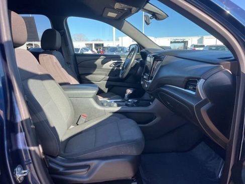 Used 2023 Chevrolet Traverse LT image 52