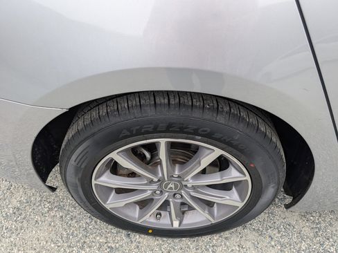 Used 2019 Acura TLX image 6