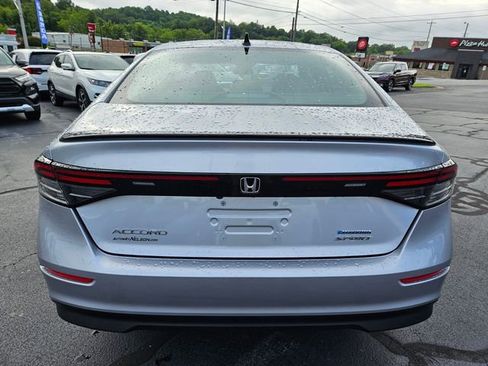 Used 2024 Honda Accord Sport image 7