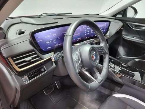 Certified 2025 Buick Envision Sport Touring image 23