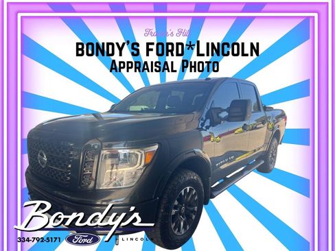 Used 2019 Nissan Titan PRO-4X w/ Pro-4x Convenience Package image 1