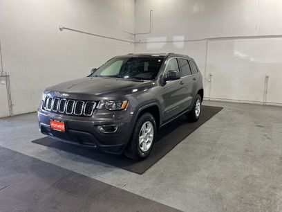 Used 2017 Jeep Grand Cherokee Laredo w/ Quick Order Package 23E