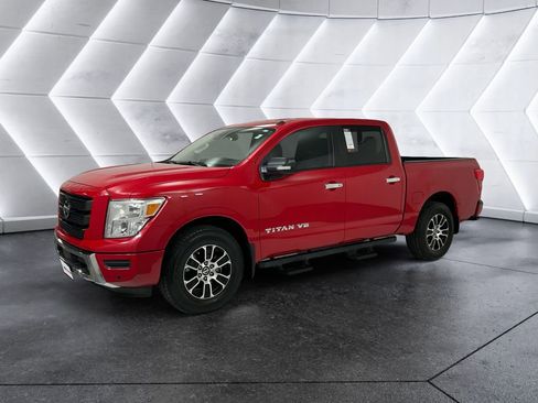 Used 2020 Nissan Titan SV w/ SV Convenience Package image 3