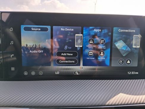 New 2026 Nissan Kicks SR image 13