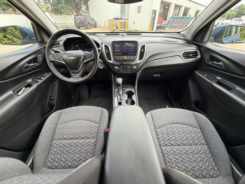 Used 2024 Chevrolet Equinox LT FWD image 25