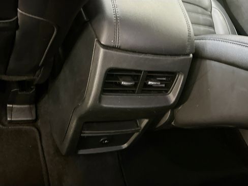 Used 2024 Ford Edge SEL image 28