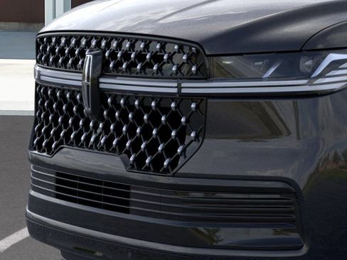 New 2026 Lincoln Navigator Black Label image 17
