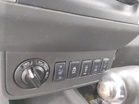 Used 2019 Nissan Frontier PRO-4X w/ Pro-4x Luxury Package image 11