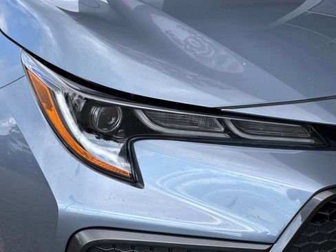 Used 2022 Toyota Corolla SE w/ SE Premium Package FWD image 9