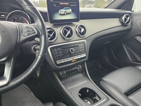 Used 2019 Mercedes-Benz GLA 250 4MATIC image 30