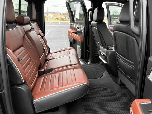 Used 2024 GMC Sierra 3500 Denali Ultimate image 24