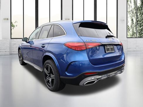 Certified 2023 Mercedes-Benz GLC 300 image 3