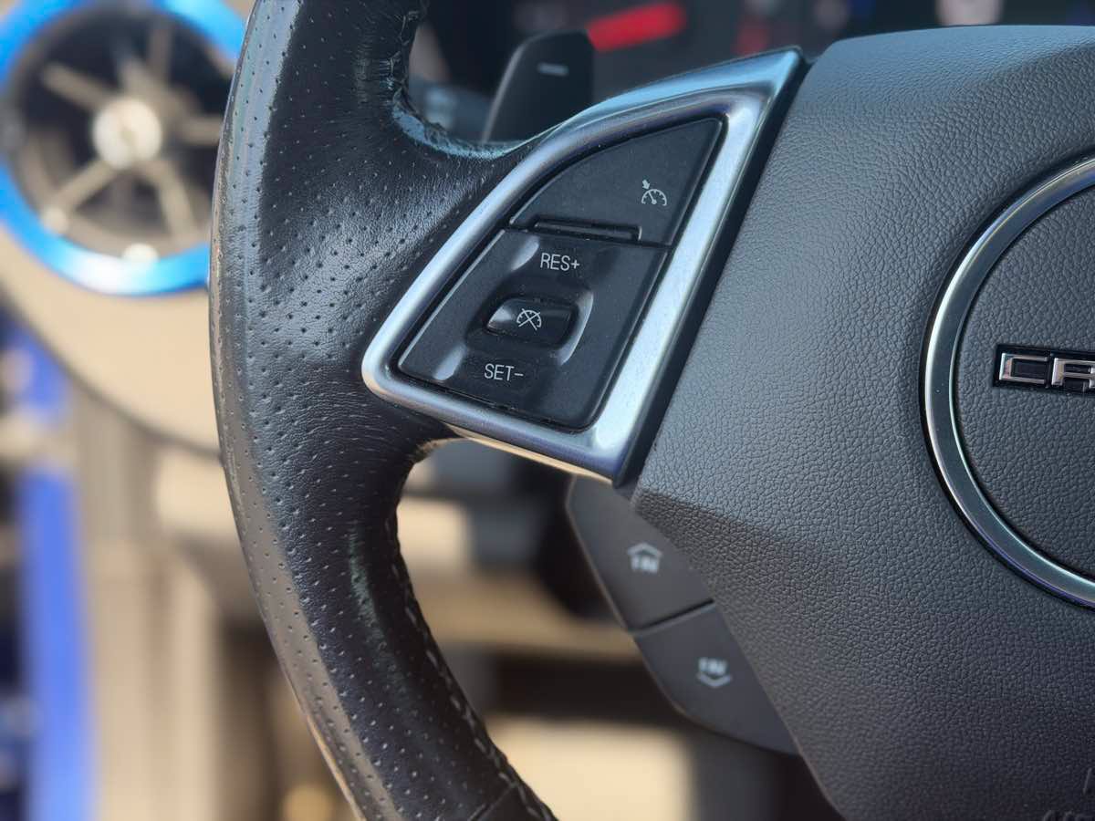 Used 2021 Chevrolet Camaro SS RWD image 15
