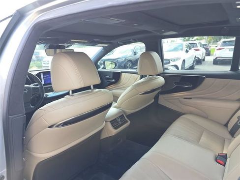 Used 2023 Lexus LS 500 AWD w/ Interior Upgrade Package image 17