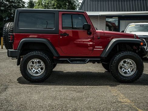 Used 2013 Jeep Wrangler Sport AWD/4WD image 23