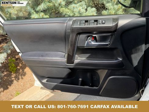 Used 2024 Toyota 4Runner TRD Off-Road AWD/4WD image 21