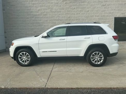 Used 2021 Jeep Grand Cherokee Laredo w/ Security & Convenience Group AWD/4WD image 6